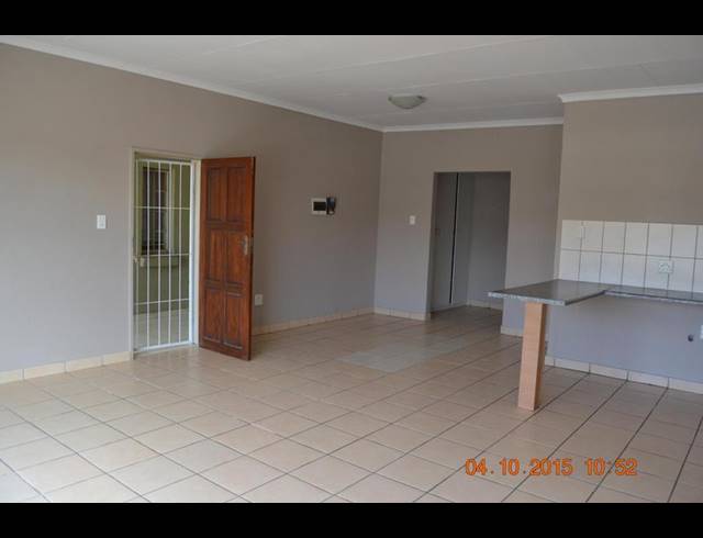 2 BEDROOM APARTMENT FOR SALE IN BRAKPAN NORTH